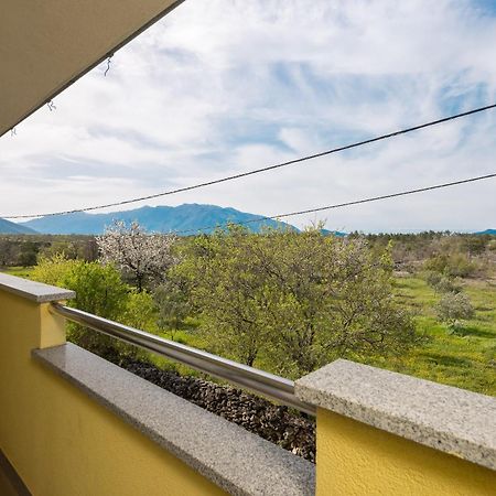 Holiday Residence Maja Katuni Zewnętrze zdjęcie