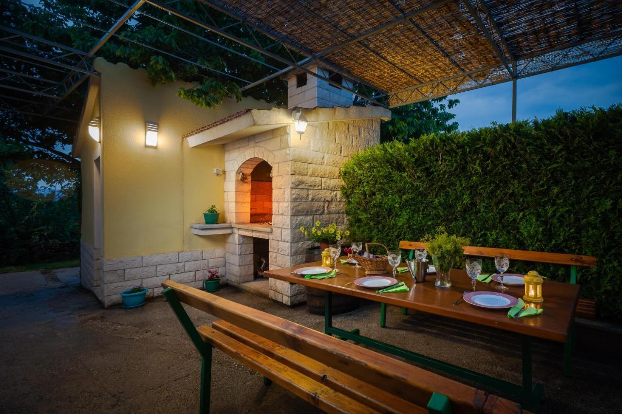 Holiday Residence Maja Katuni Zewnętrze zdjęcie