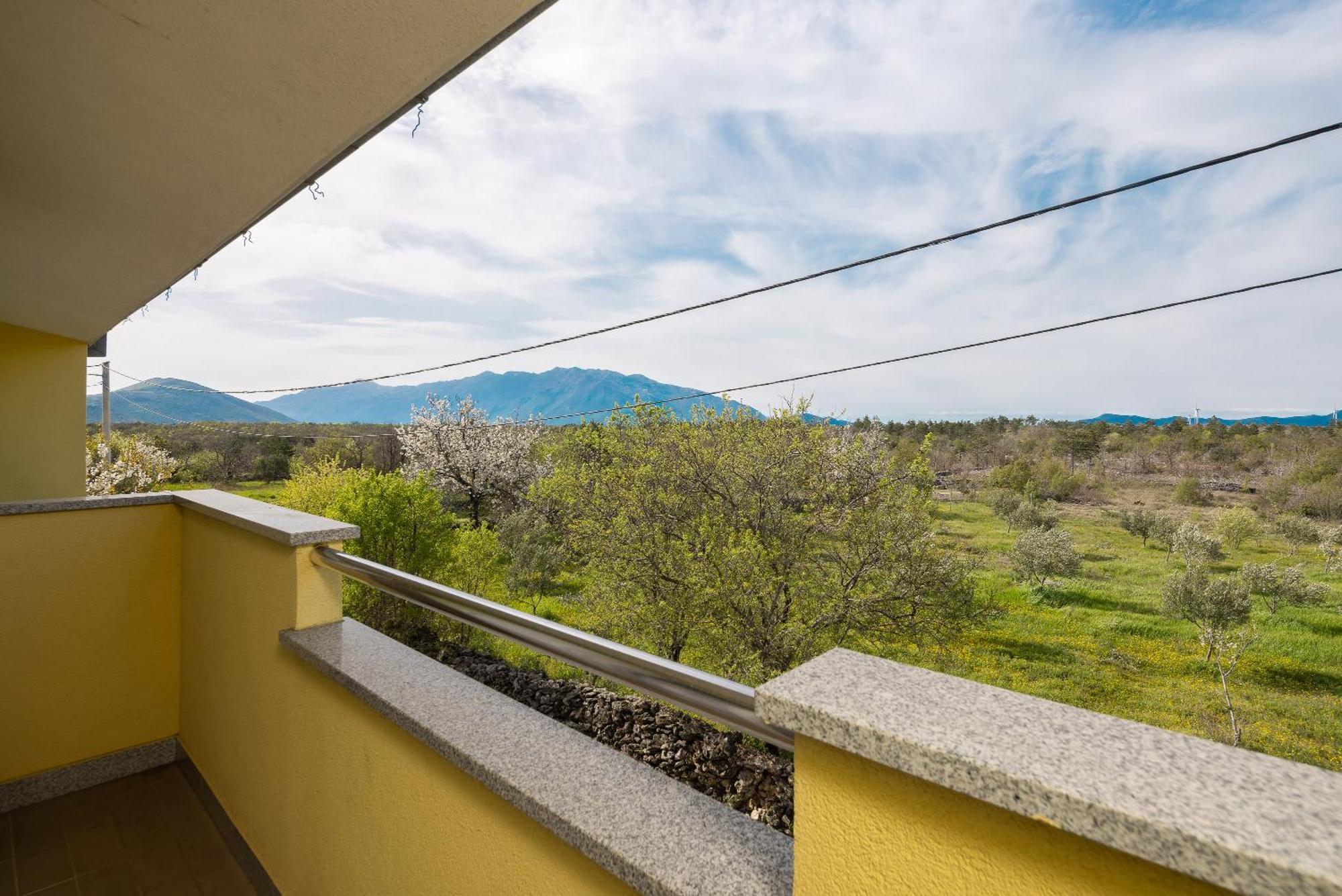Holiday Residence Maja Katuni Zewnętrze zdjęcie
