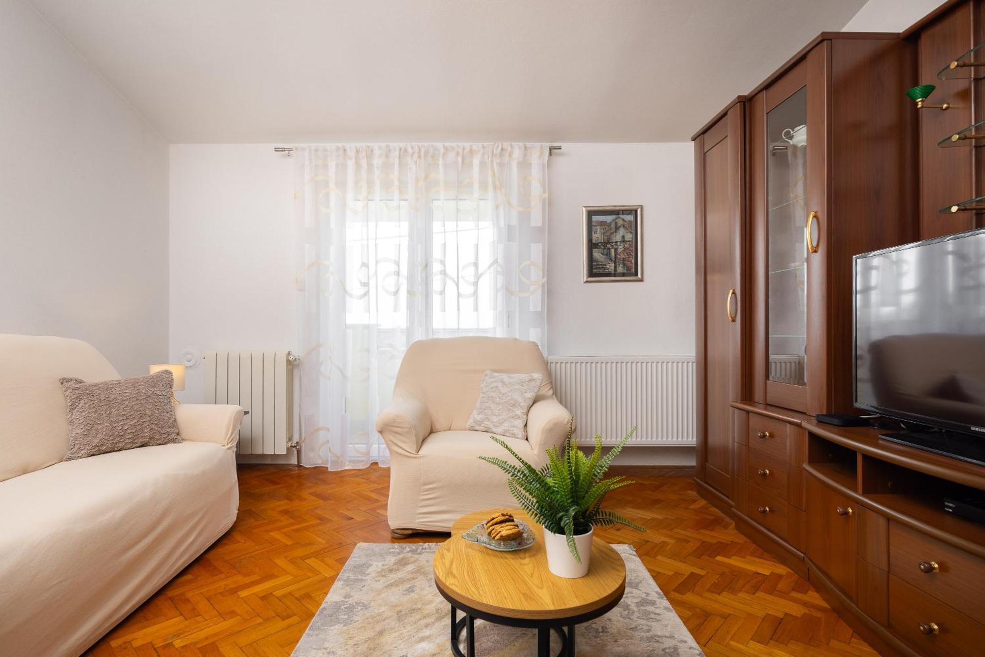 Holiday Residence Maja Katuni Zewnętrze zdjęcie