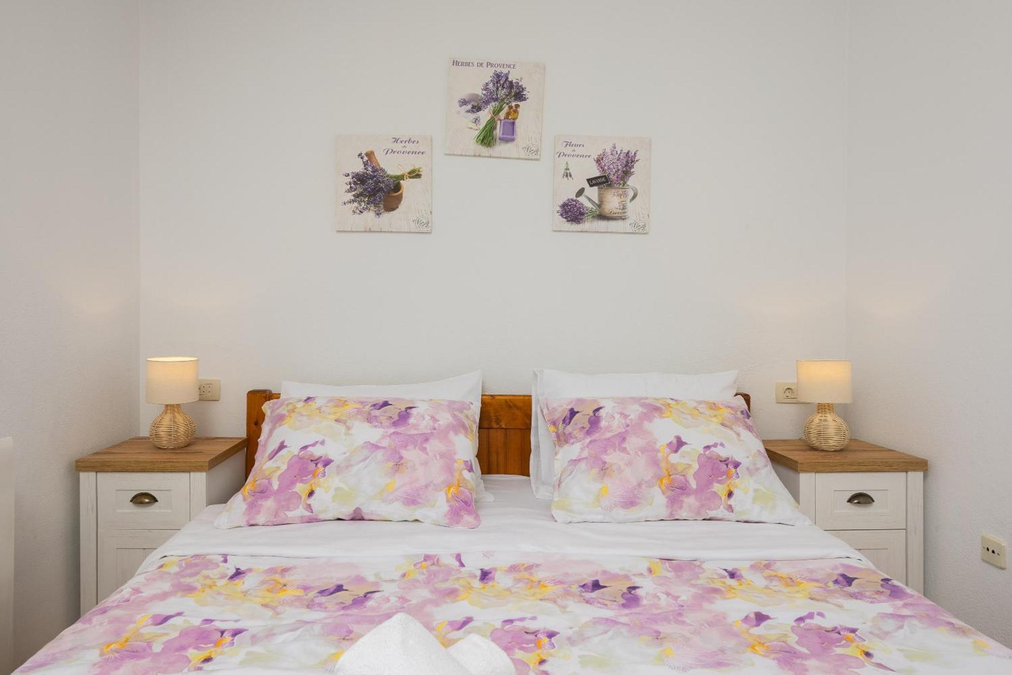Holiday Residence Maja Katuni Zewnętrze zdjęcie