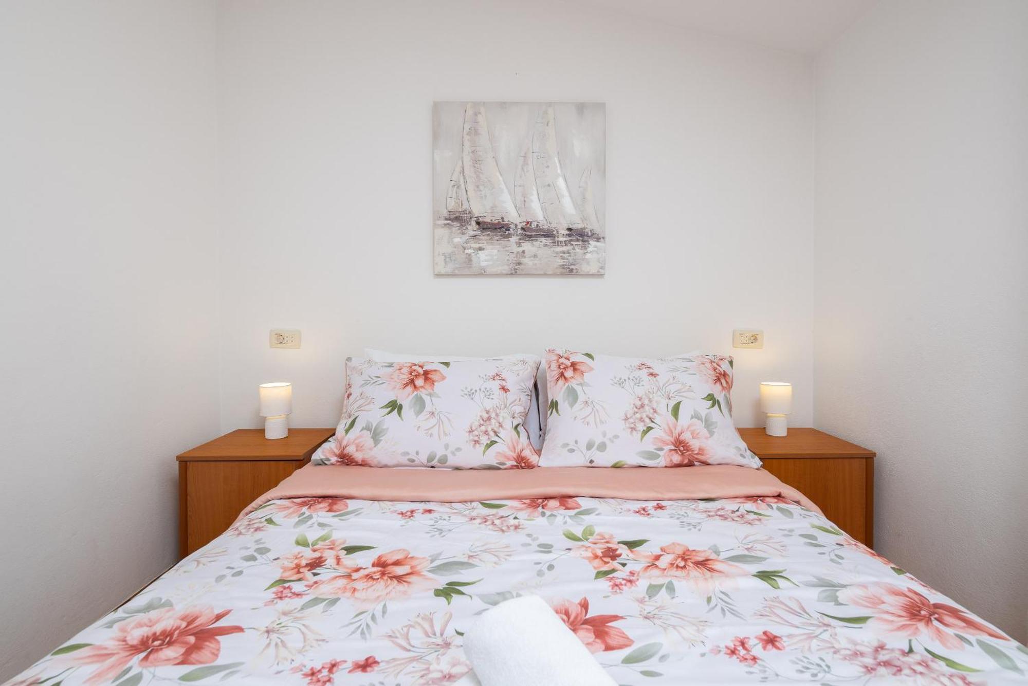 Holiday Residence Maja Katuni Zewnętrze zdjęcie