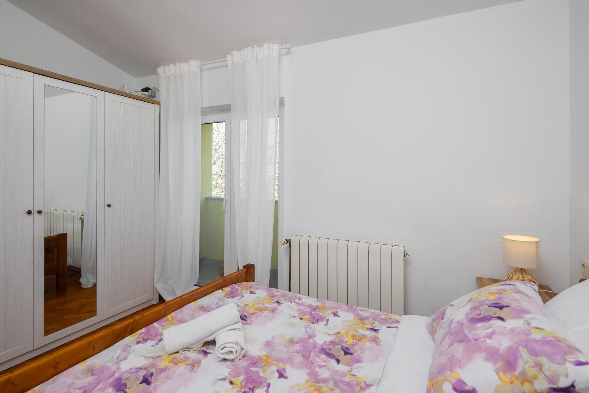 Holiday Residence Maja Katuni Zewnętrze zdjęcie
