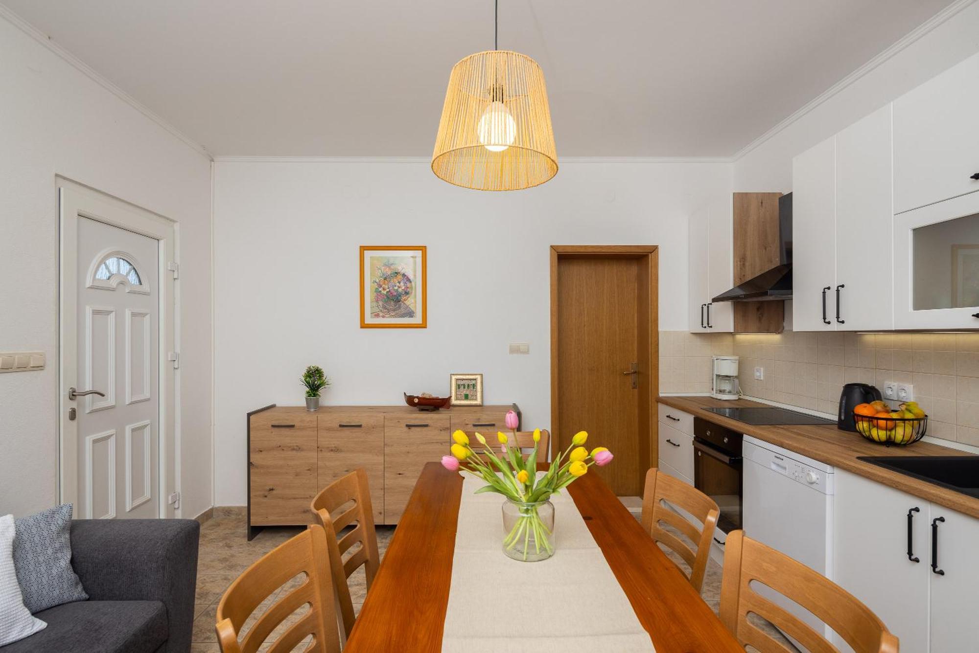Holiday Residence Maja Katuni Zewnętrze zdjęcie