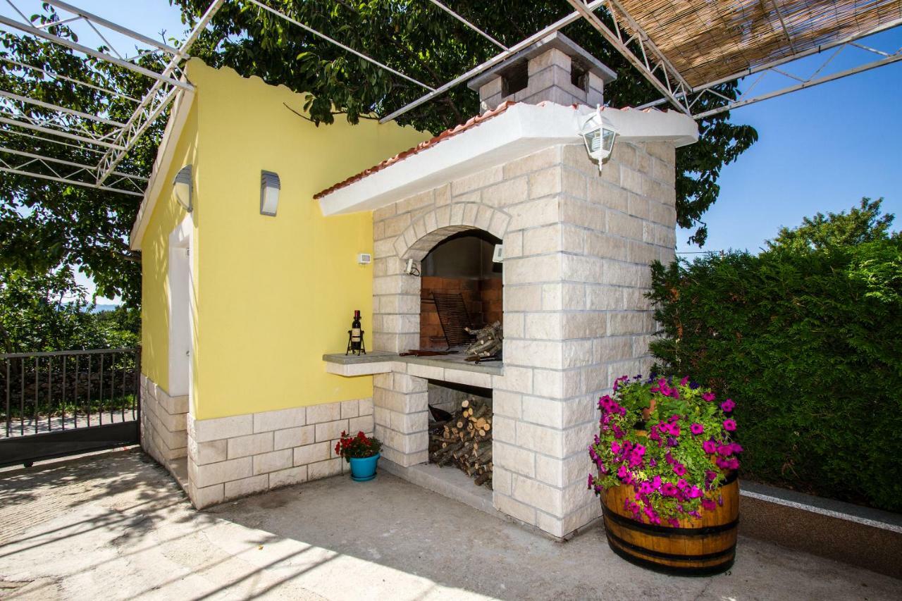 Holiday Residence Maja Katuni Zewnętrze zdjęcie