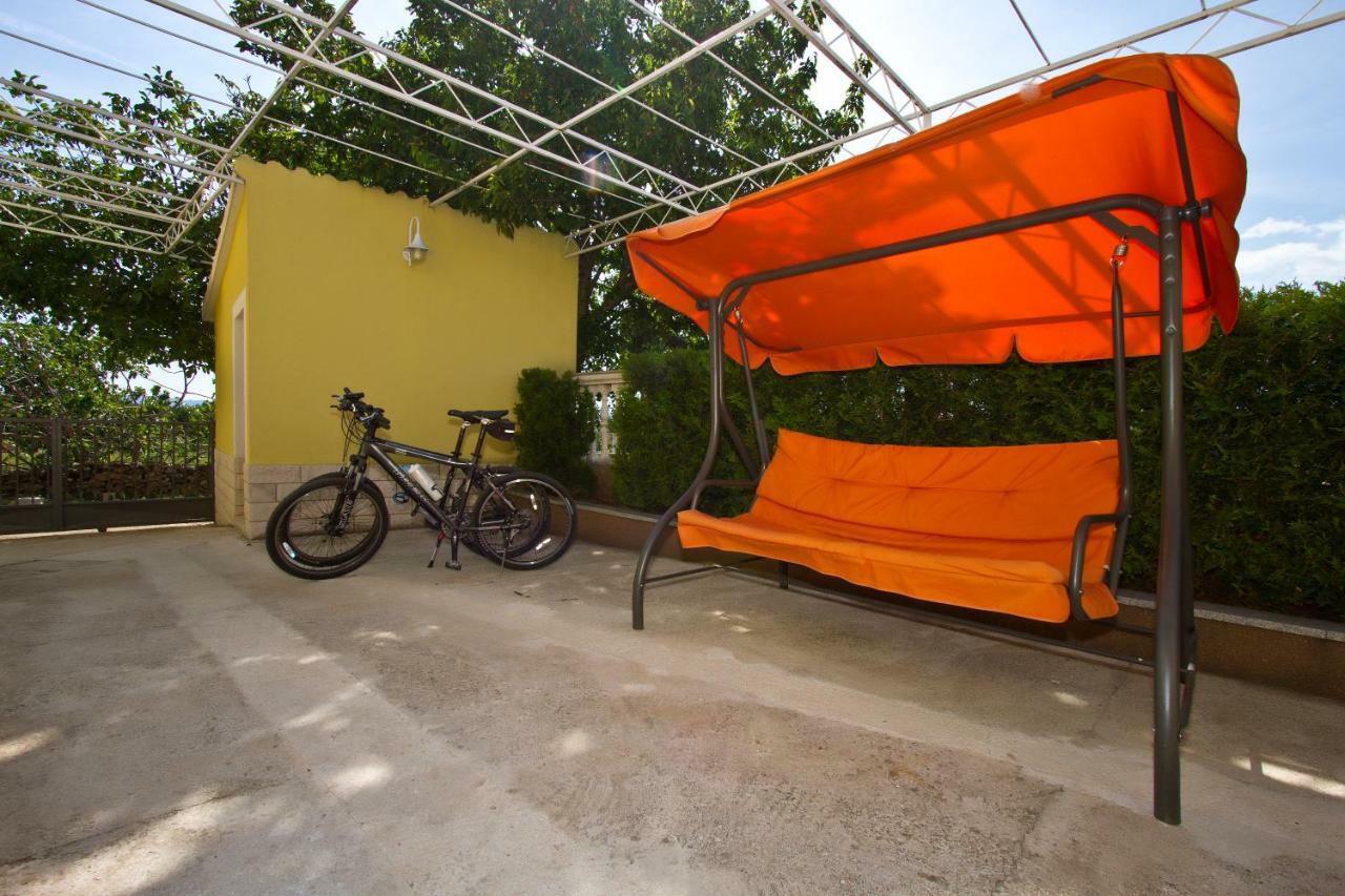 Holiday Residence Maja Katuni Zewnętrze zdjęcie