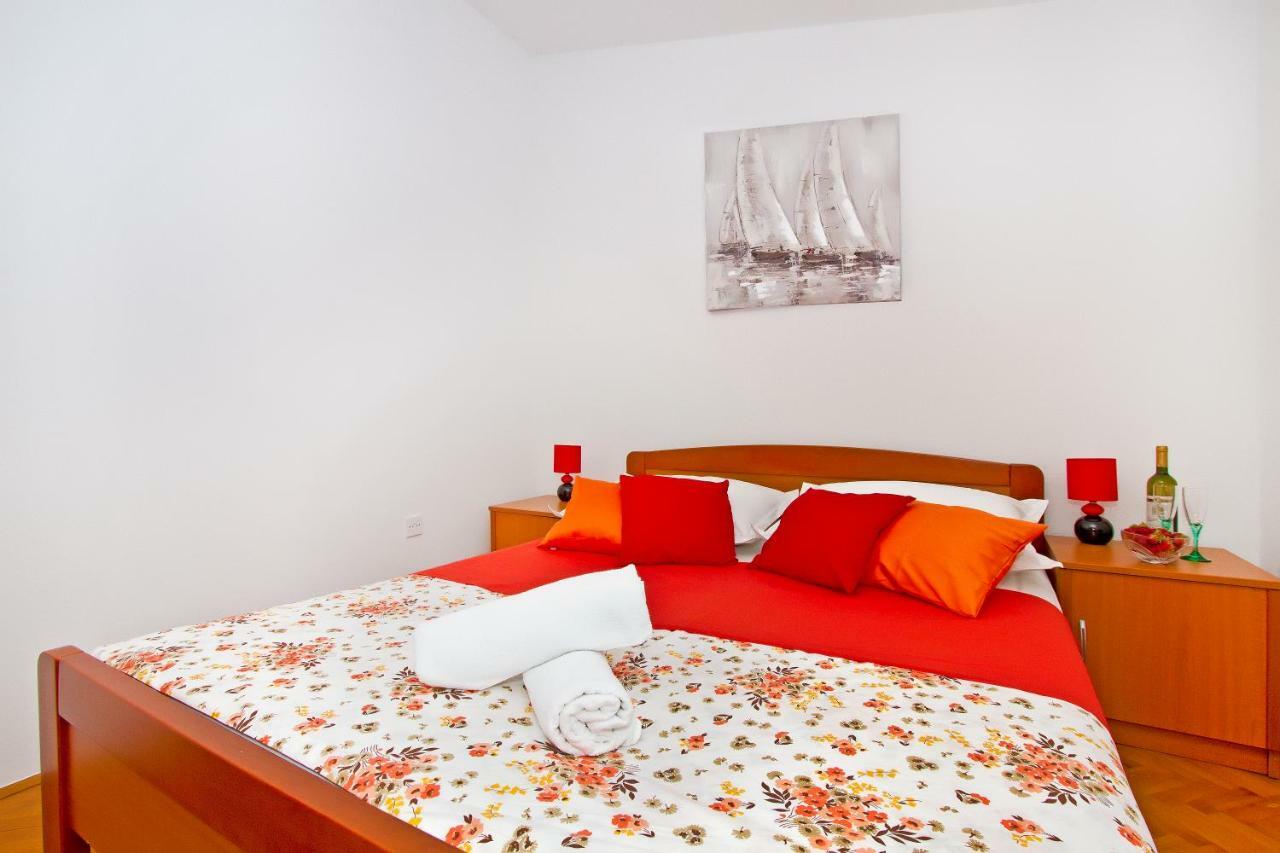 Holiday Residence Maja Katuni Zewnętrze zdjęcie